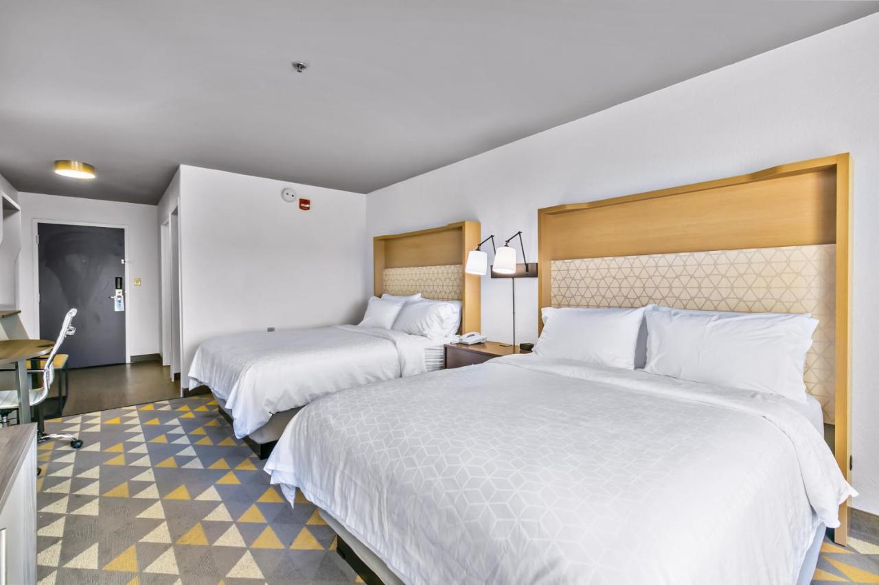 Express & By Ihg