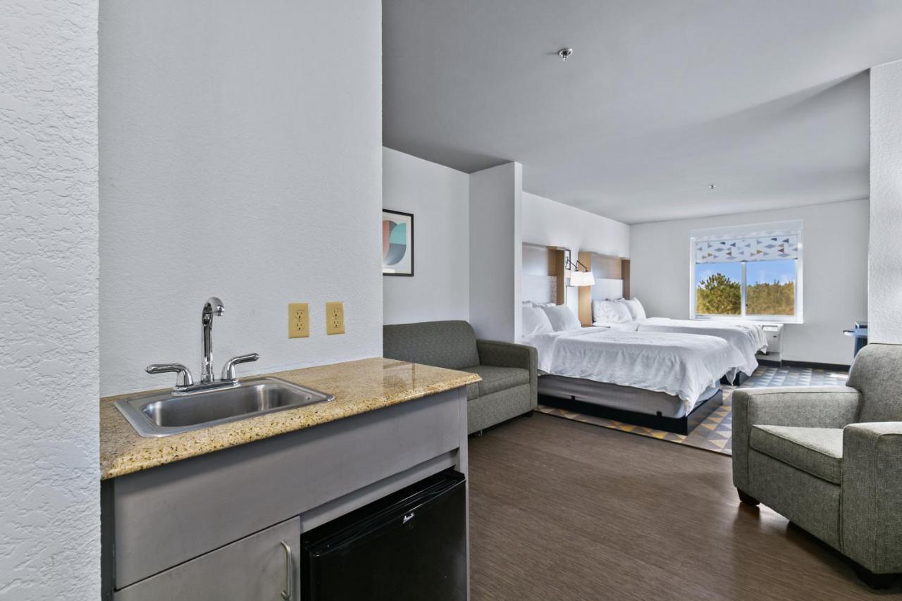 Express & By Ihg Hotel 2*