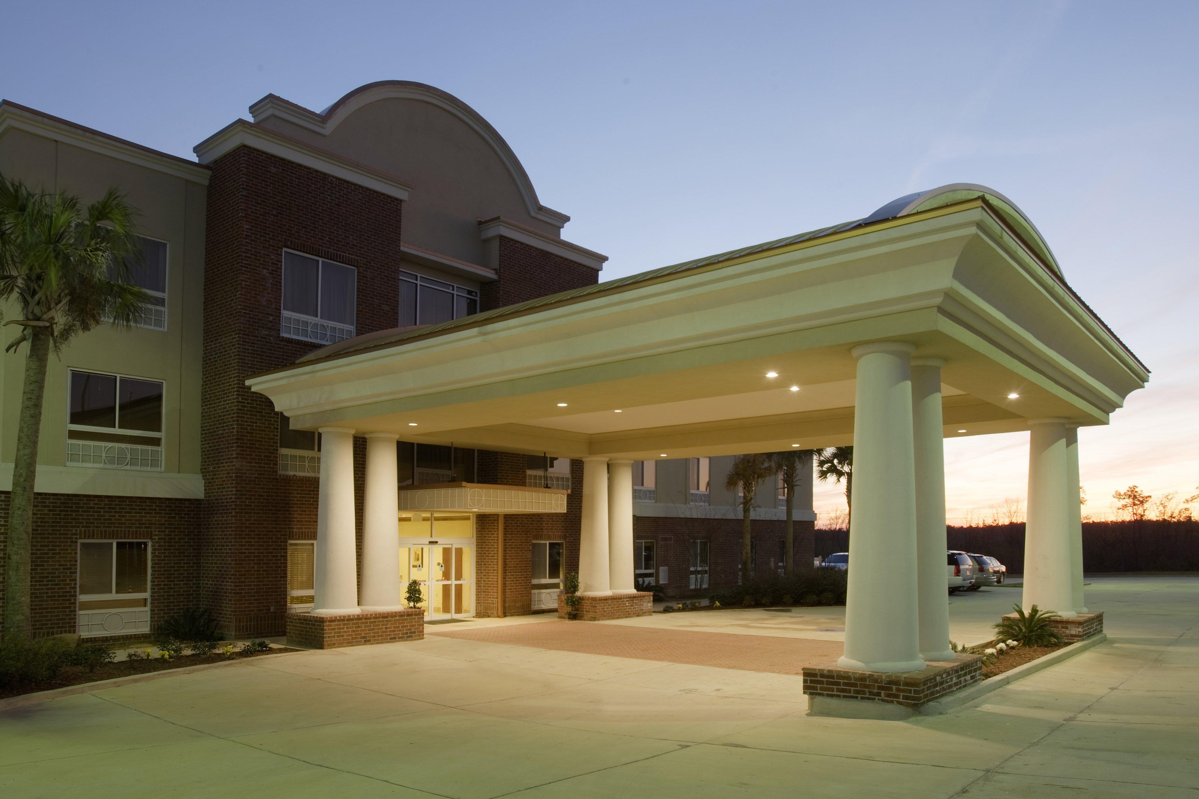 Hotel Express & By Ihg Lucedale